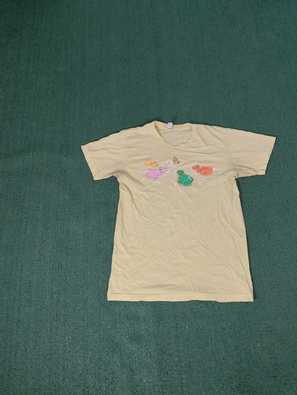 Hungry Hungry Hippos "Food Court" Game Art Yellow T Shirt Sz Medium